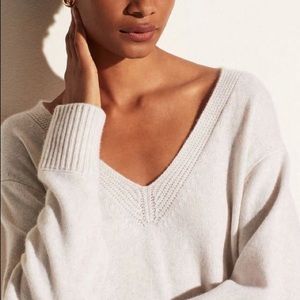 Vince Cashmere Rib Trim V-Neck Tunic size M NWT